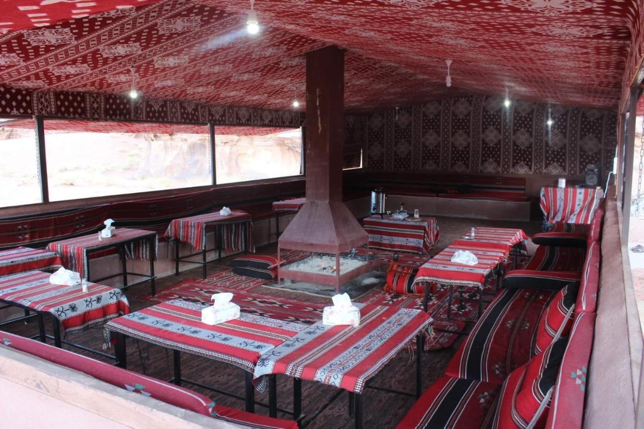 Bedouin Memories Camp Hotel Wadi Rum Esterno foto