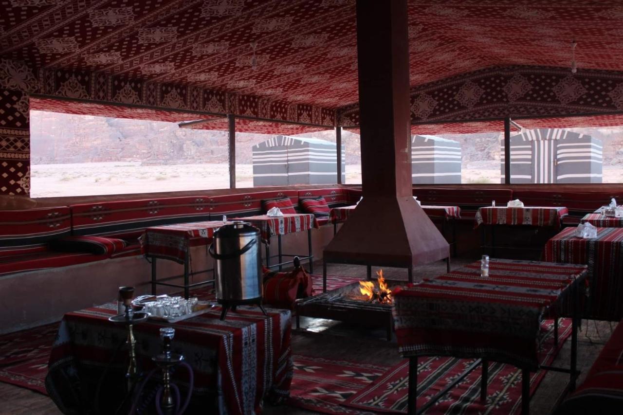 Bedouin Memories Camp Hotel Wadi Rum Esterno foto