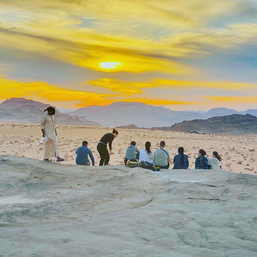Bedouin Memories Camp Hotel Wadi Rum Esterno foto
