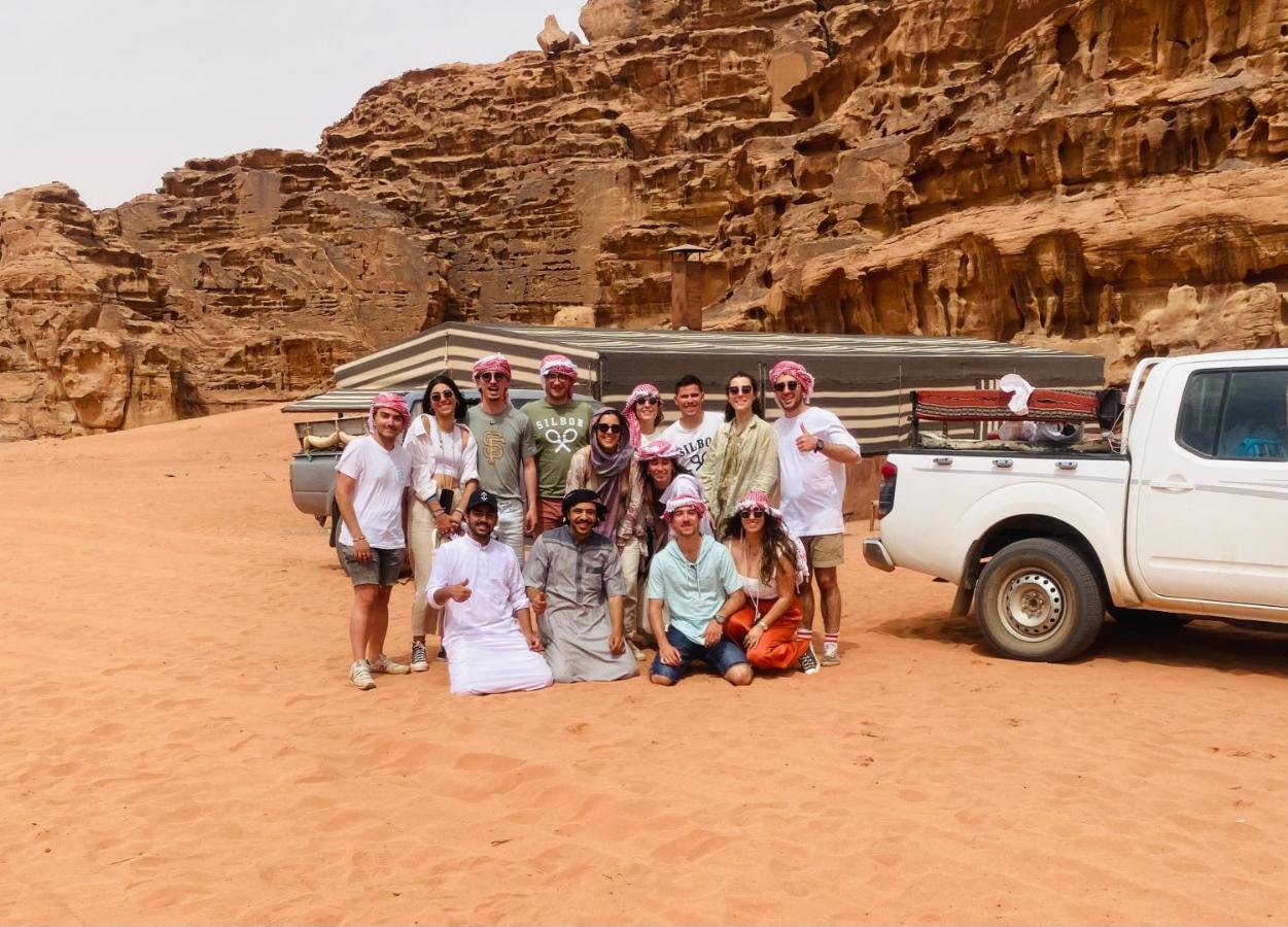 Bedouin Memories Camp Hotel Wadi Rum Esterno foto
