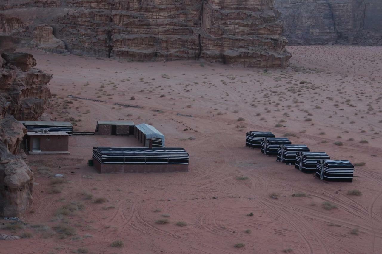 Bedouin Memories Camp Hotel Wadi Rum Esterno foto
